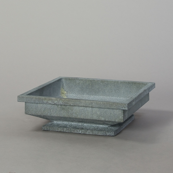 Säule, Eisen, galvanisiert,  H 130 x 40 x 40 cm;