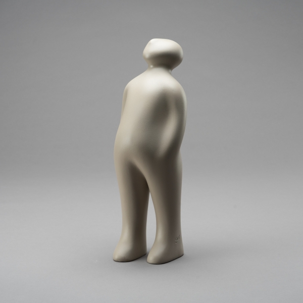 THE VISITOR M, H 37 cm, Cinzia Grau;