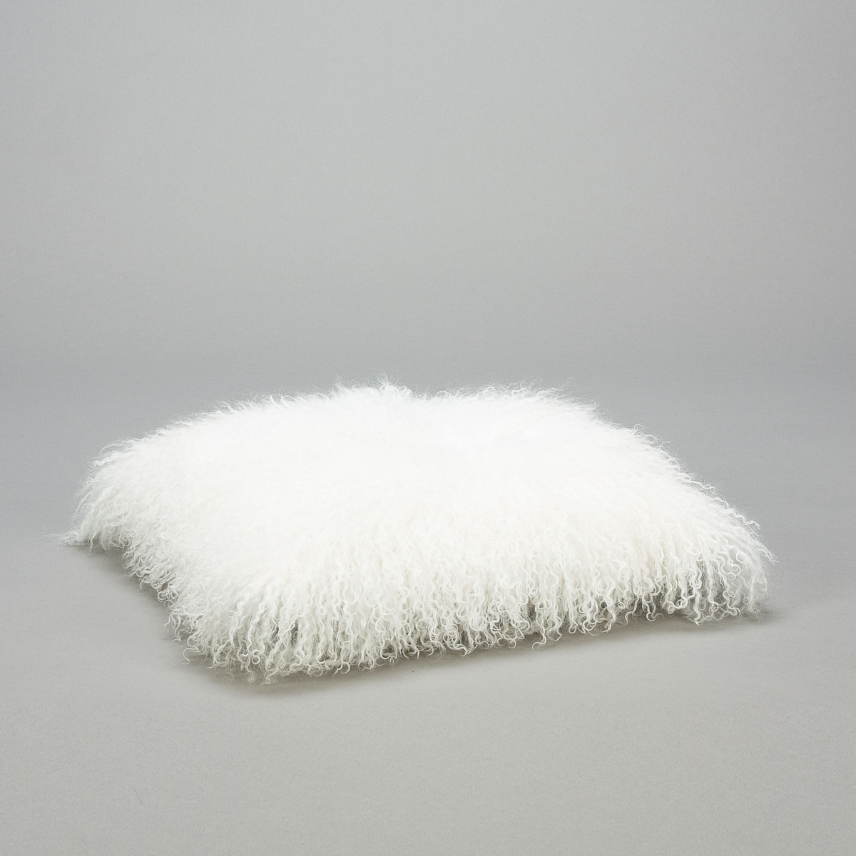 Kissen, tibetanisches Lamm, 40 x 40 cm, Offwhite;