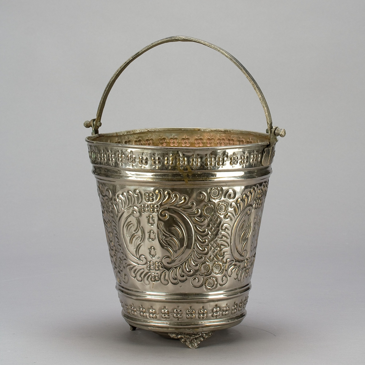 Pflanzgefäss oriental. ca. D 23 x H 30 cm, Silber;