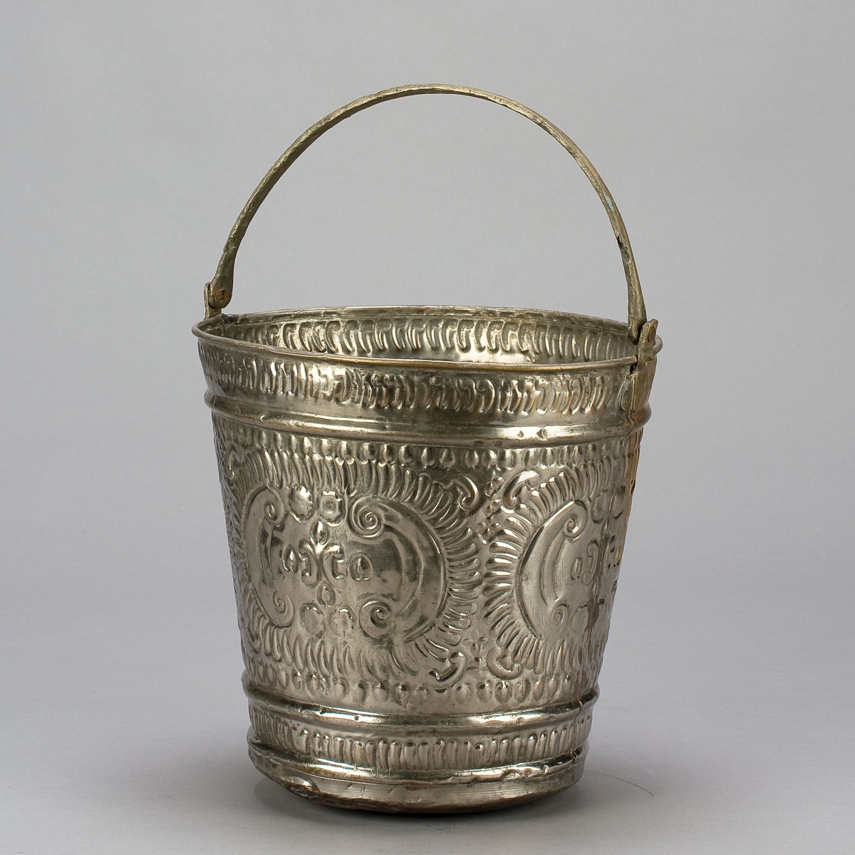 Pflanzgefäss oriental. ca. D 23 x H 30 cm, Silber;