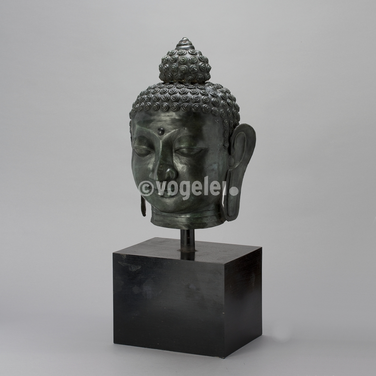 Big Buddha, Metall auf Holzsockel, H 100 cm