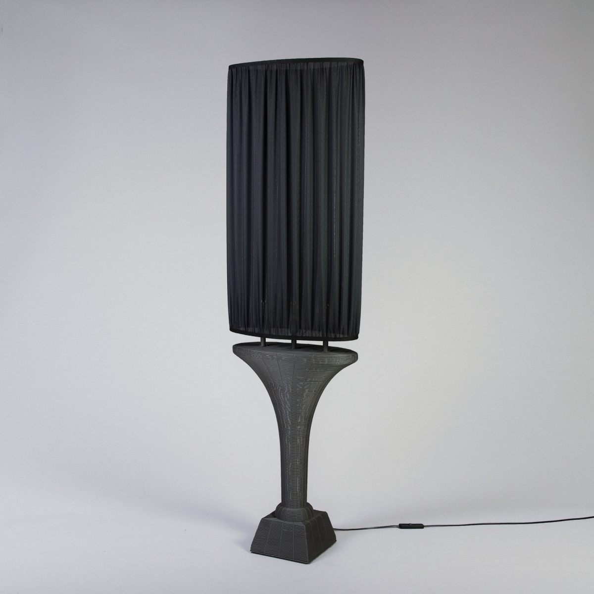 Stehlampe, Draht, Schwarz;