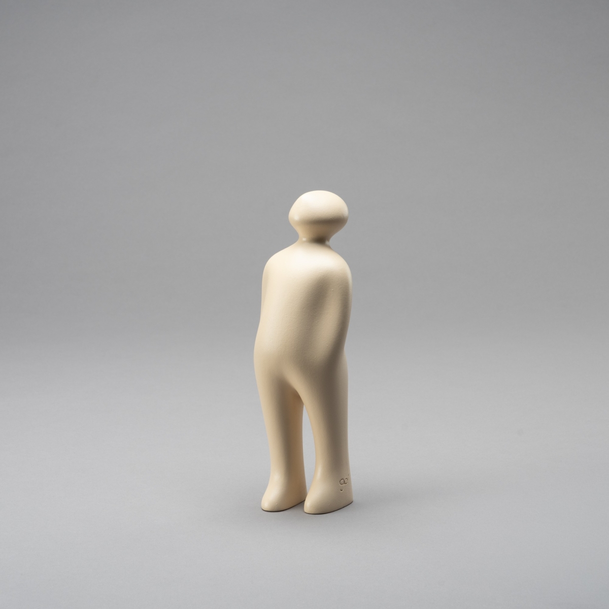 THE VISITOR S, H 23 cm, Dune;